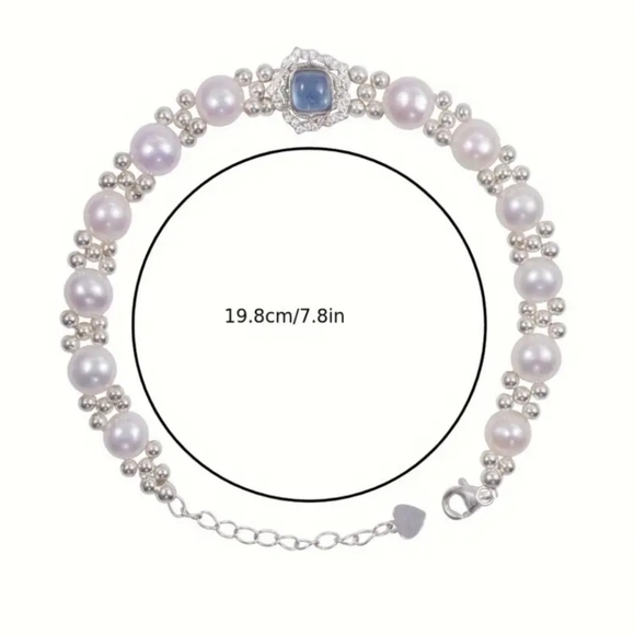 Pearl Bracelet With Rhinestones - Picture 3 of 3